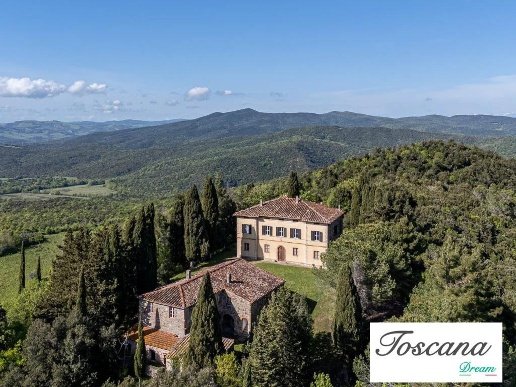 casa indipendente in vendita a Pomarance