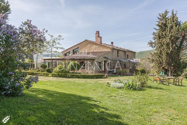 casale in vendita a Pomarance