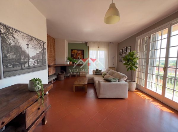 casa indipendente in vendita a Pomarance