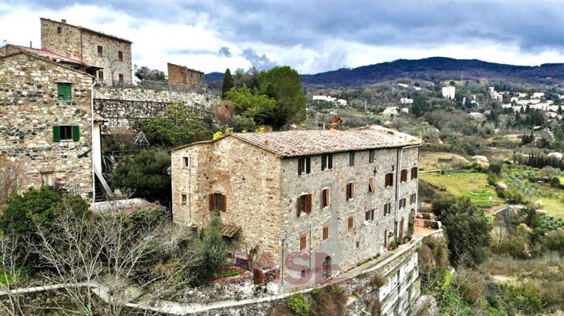 casa indipendente in vendita a Pomarance in zona Montecerboli