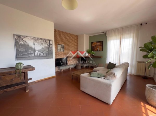 casa indipendente in vendita a Pomarance