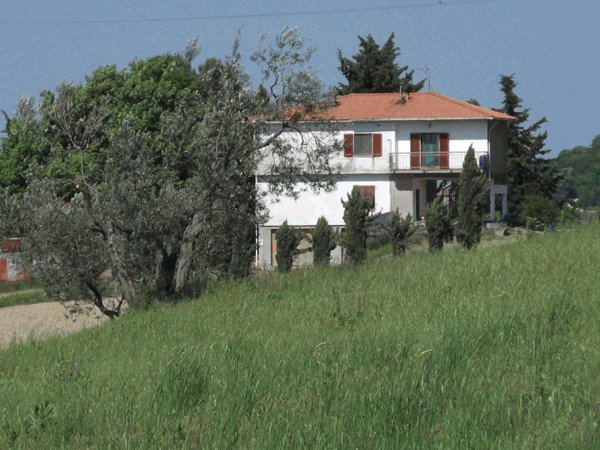 casa indipendente in vendita a Pomarance
