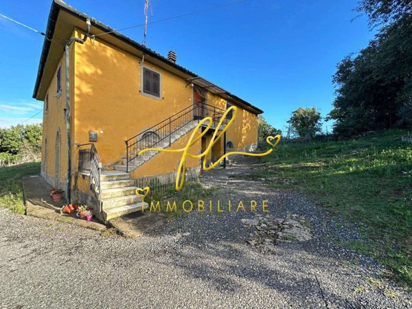 casa indipendente in vendita a Pomarance