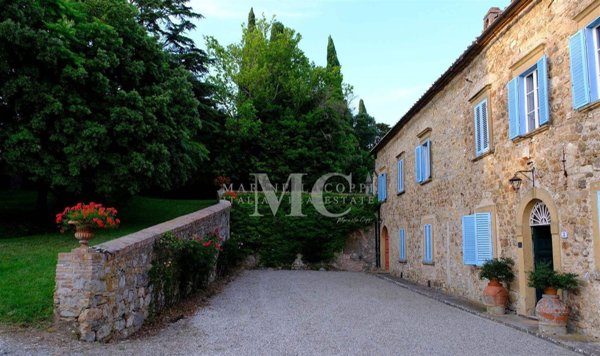 casa indipendente in vendita a Pomarance