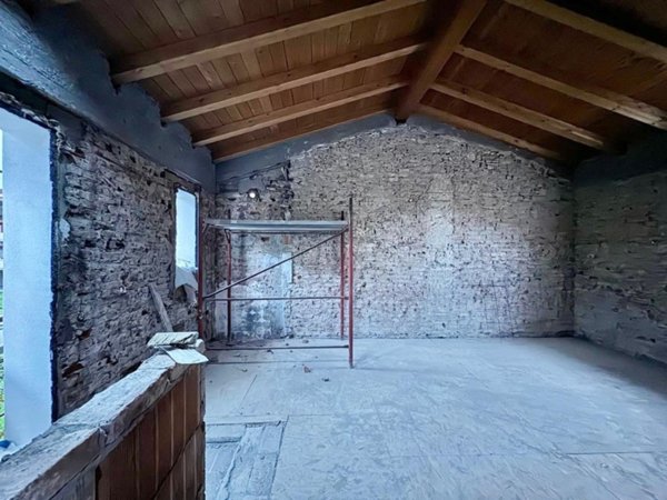 casa indipendente in vendita a Ponsacco
