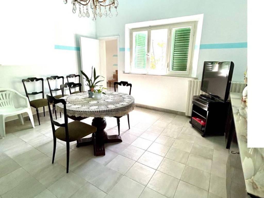 casa indipendente in vendita a Ponsacco