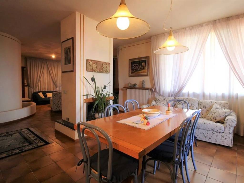 casa indipendente in vendita a Ponsacco