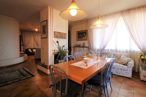 casa indipendente in vendita a Ponsacco