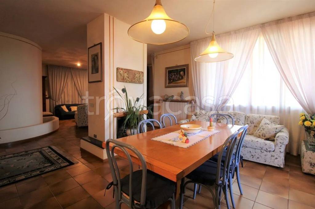 casa indipendente in vendita a Ponsacco