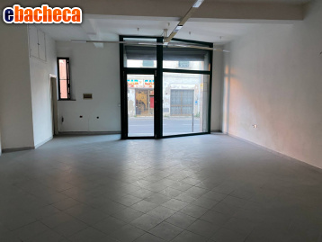 negozio in vendita a Ponsacco