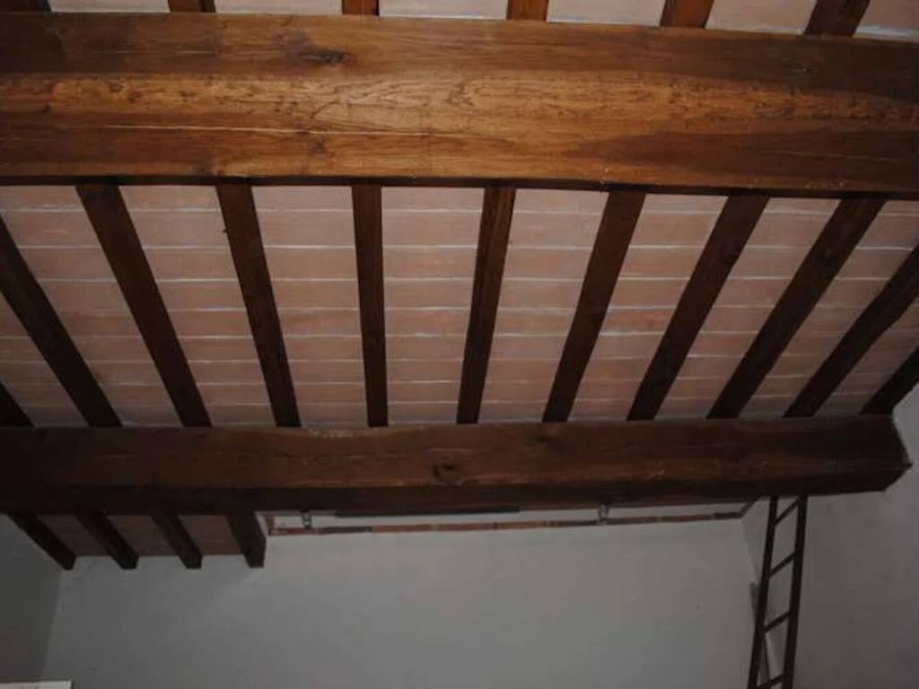 casa indipendente in vendita a Ponsacco