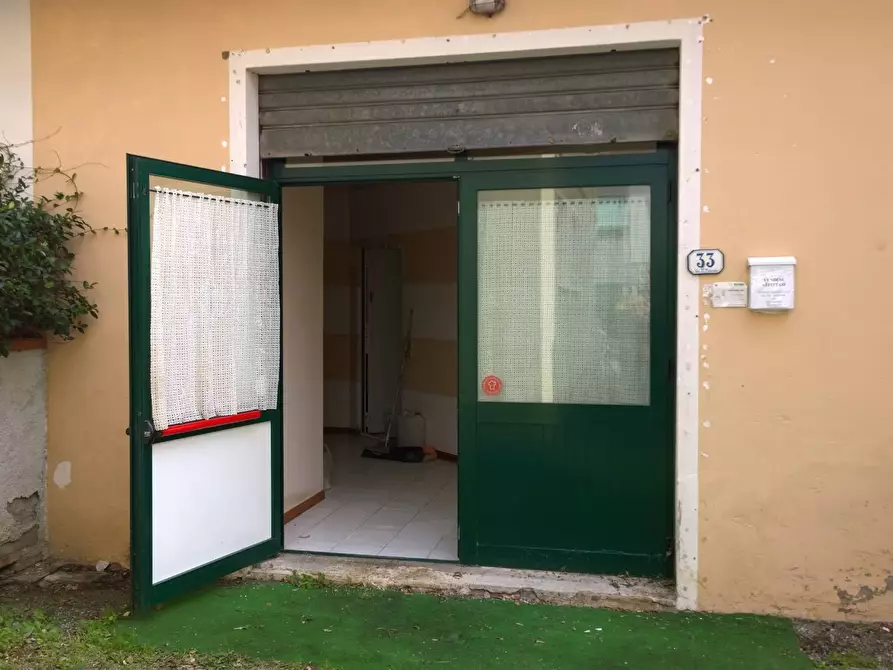 negozio in vendita a Ponsacco
