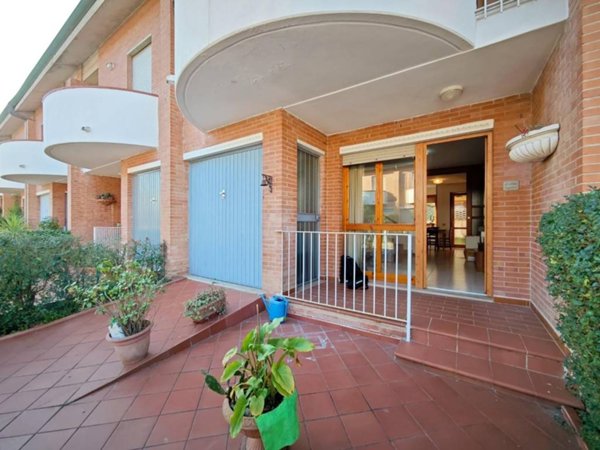 casa indipendente in vendita a Ponsacco