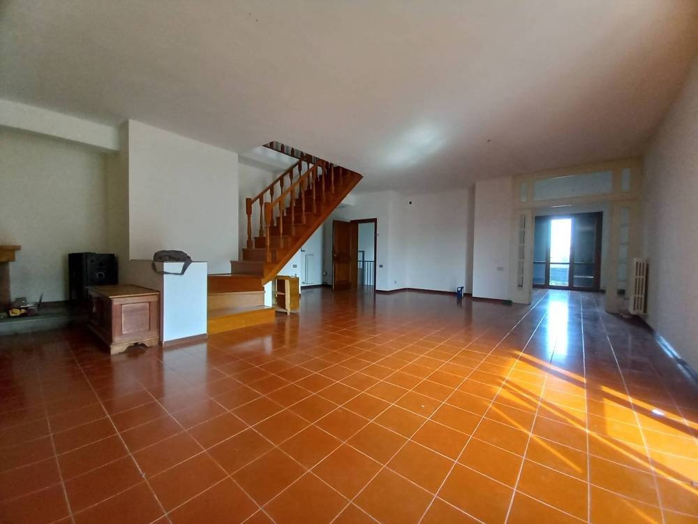 casa indipendente in vendita a Ponsacco