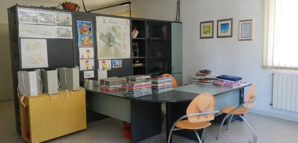 locale commerciale in vendita a Ponsacco