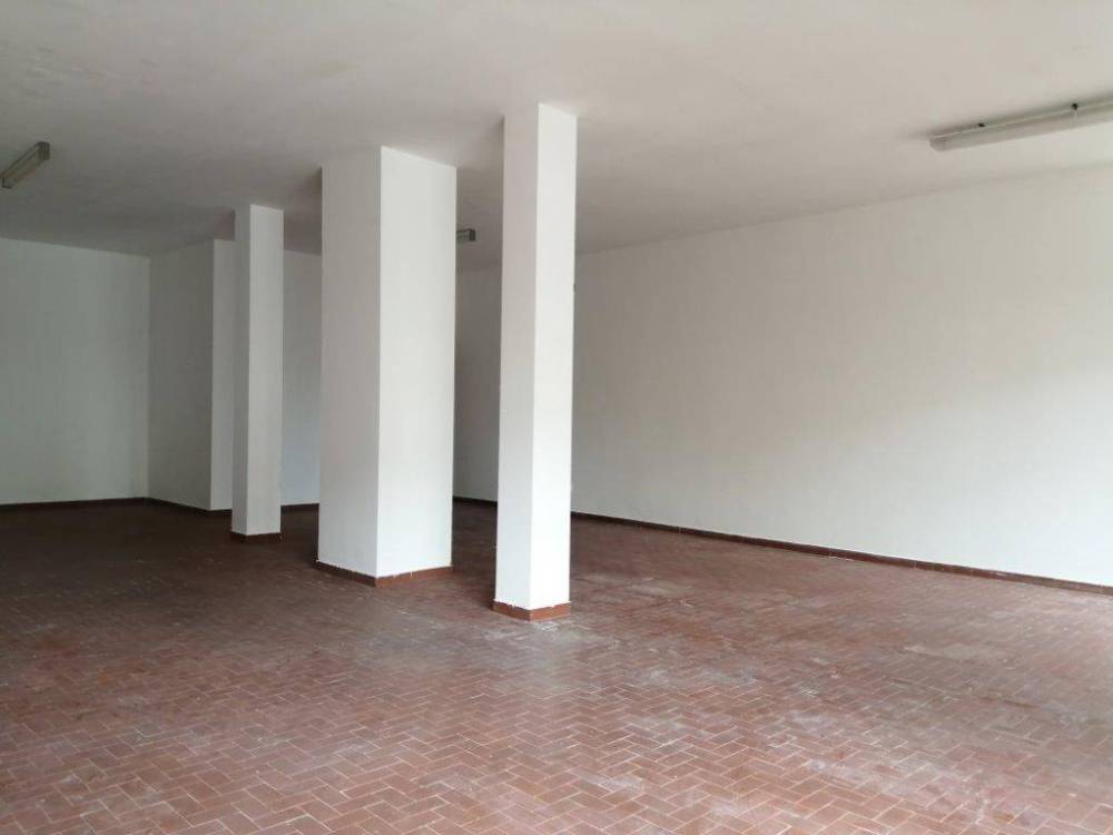 negozio in vendita a Ponsacco