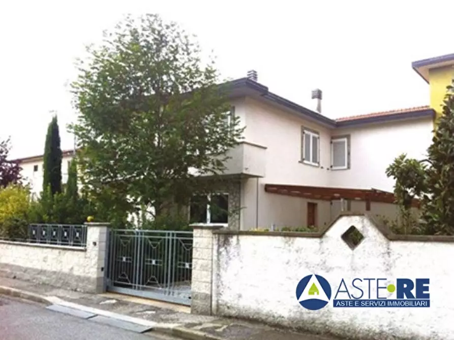 casa indipendente in vendita a Ponsacco