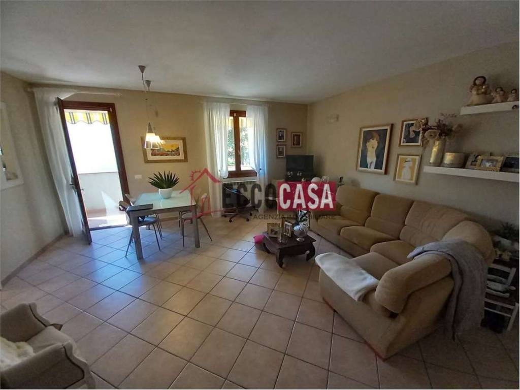 casa indipendente in vendita a Ponsacco