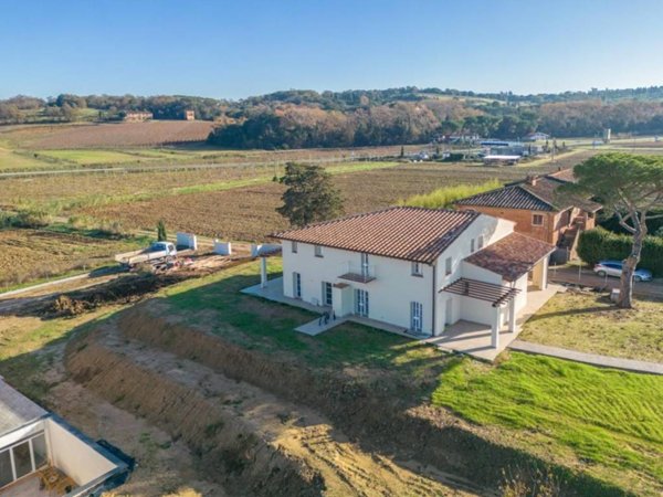 casa indipendente in vendita a Ponsacco