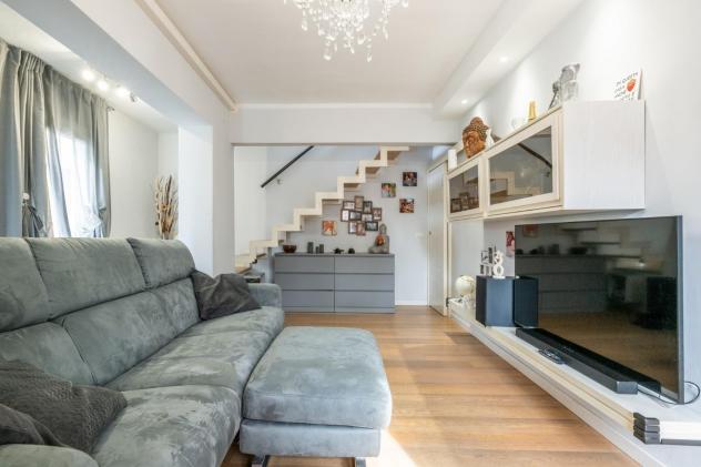 casa indipendente in vendita a Ponsacco