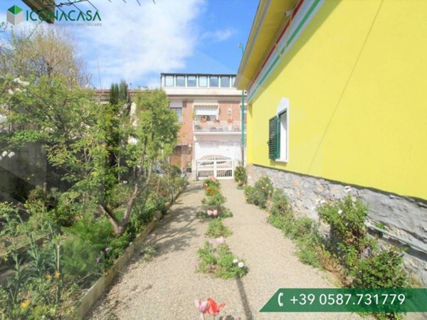 casa indipendente in vendita a Ponsacco