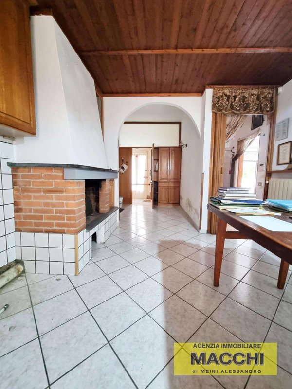 intera palazzina in vendita a Ponsacco