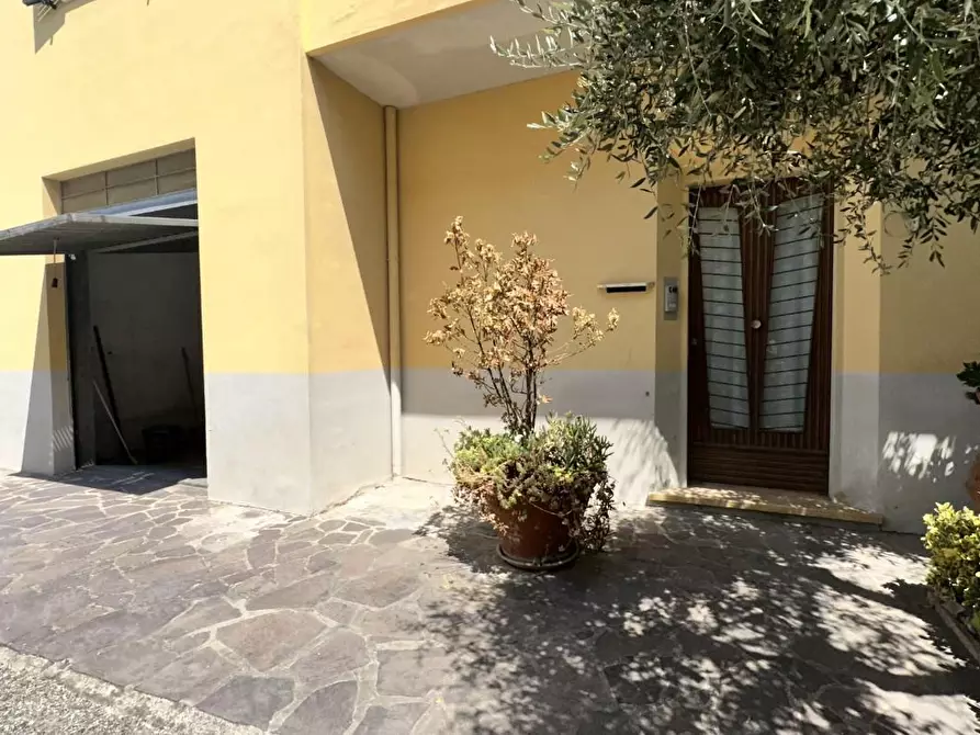 casa indipendente in vendita a Ponsacco