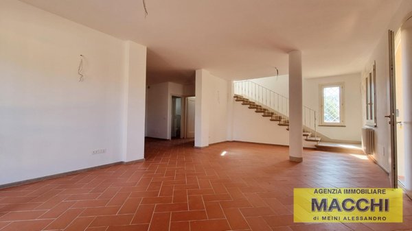 casa indipendente in vendita a Ponsacco