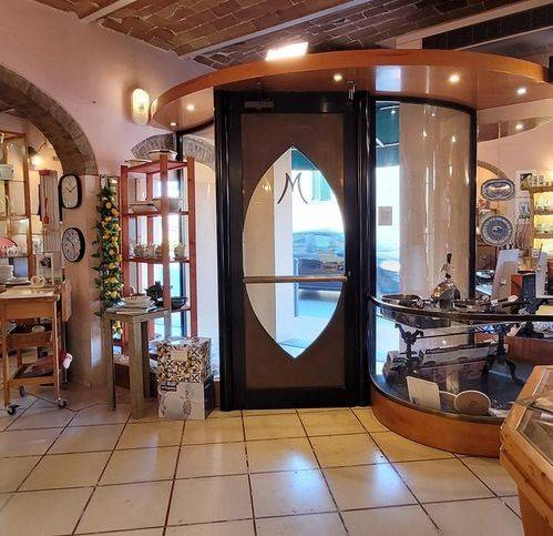 negozio in vendita a Ponsacco