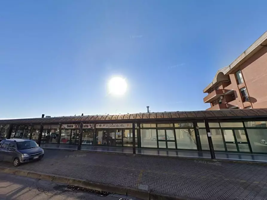 negozio in vendita a Ponsacco