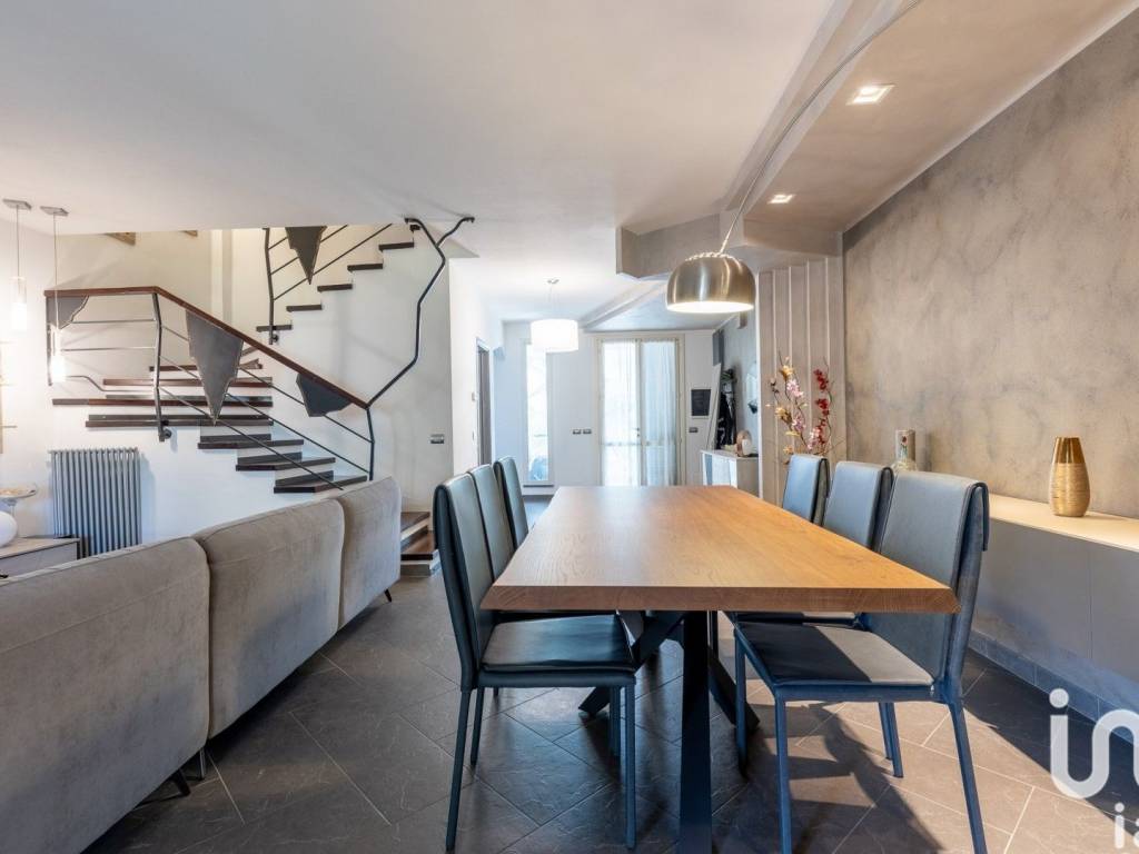 casa indipendente in vendita a Ponsacco