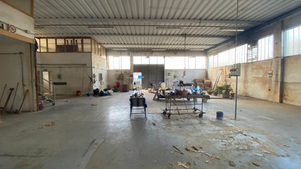 locale di sgombero in vendita a Ponsacco