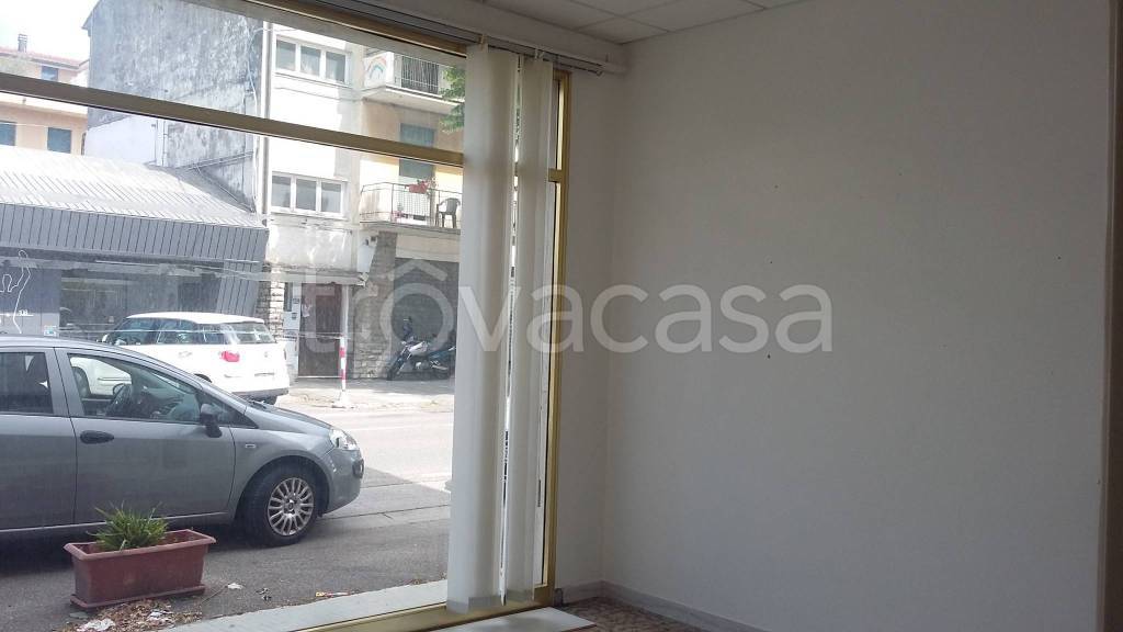 negozio in vendita a Ponsacco