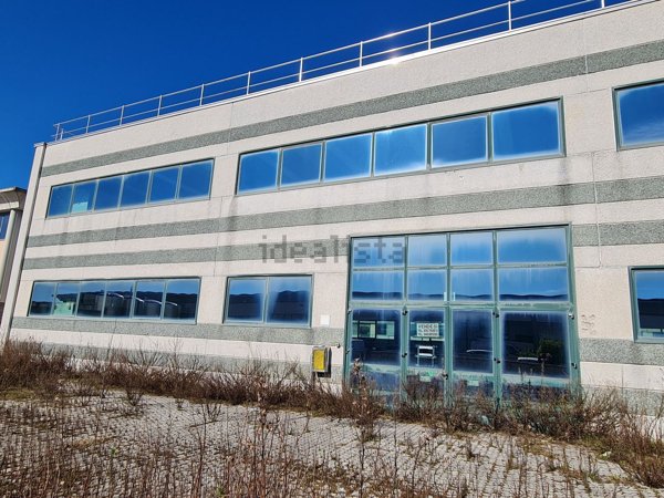 locale di sgombero in vendita a Ponsacco