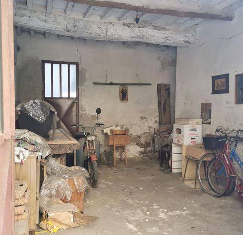 negozio in vendita a Ponsacco