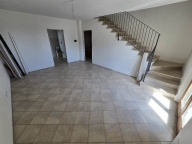 casa indipendente in vendita a Ponsacco