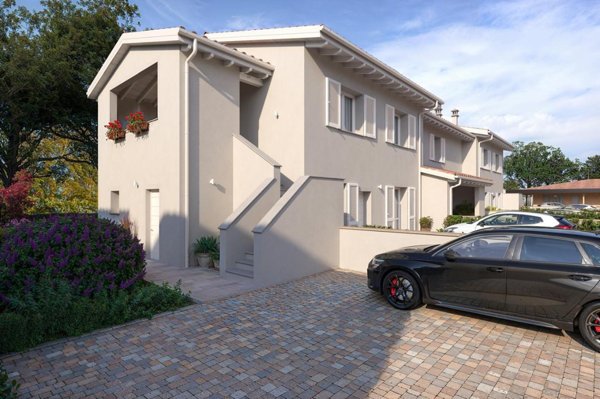 casa indipendente in vendita a Ponsacco