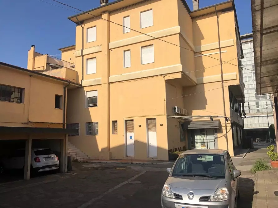 negozio in vendita a Ponsacco