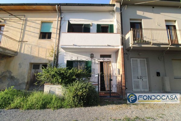 casa indipendente in vendita a Ponsacco