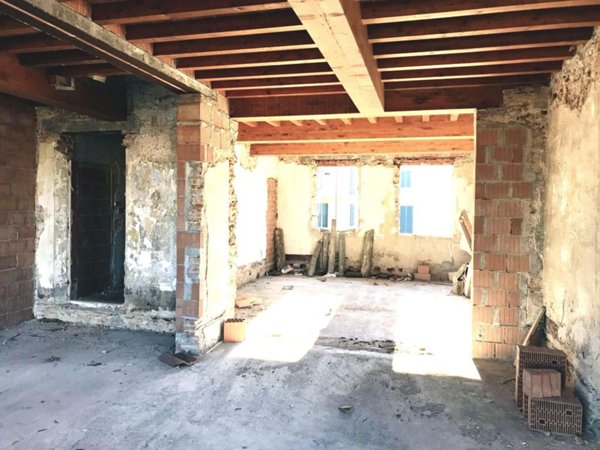 casa indipendente in vendita a Ponsacco