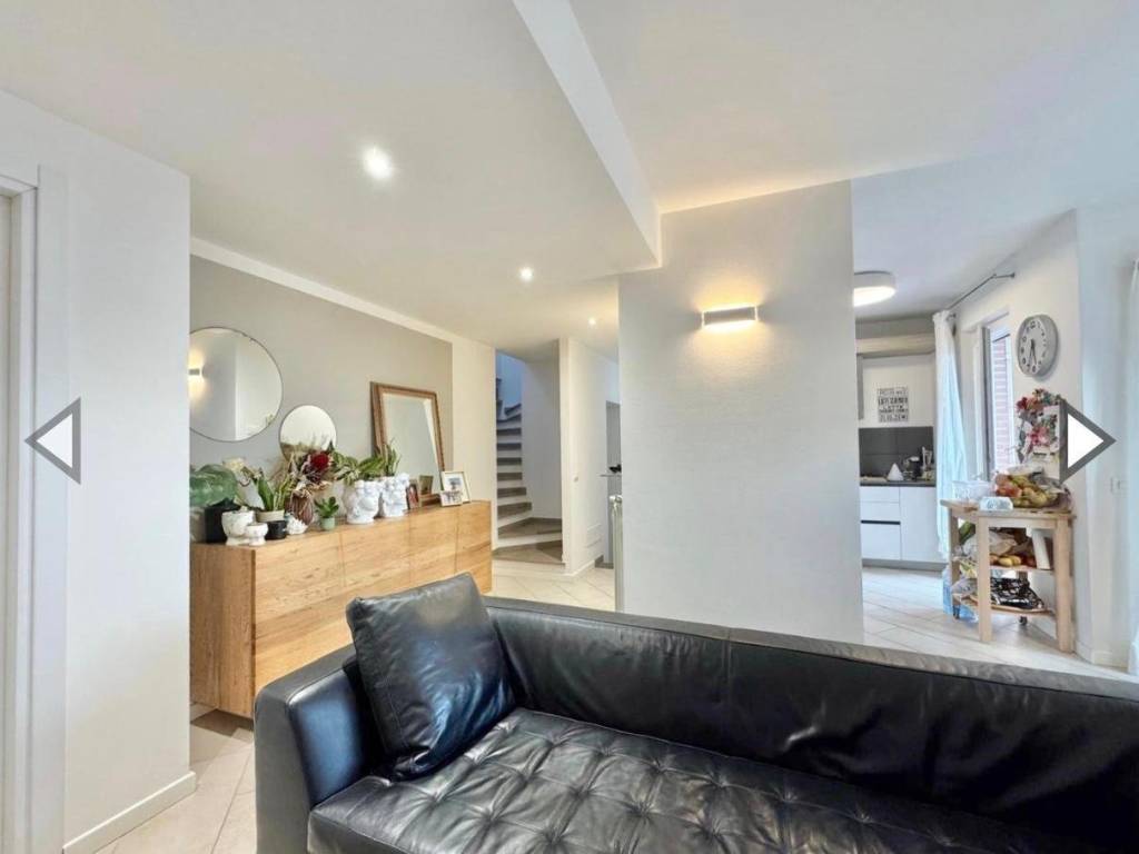 casa indipendente in vendita a Ponsacco