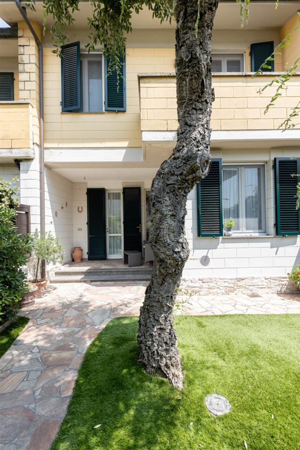 casa indipendente in vendita a Ponsacco