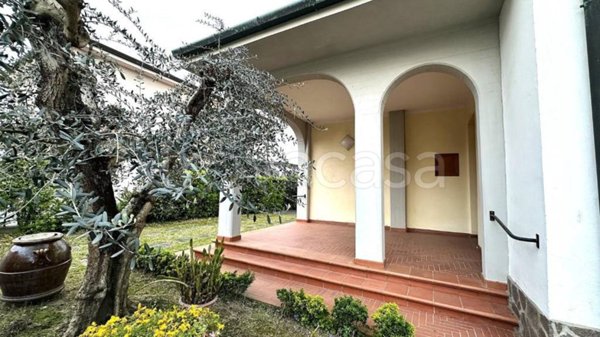 casa indipendente in vendita a Ponsacco