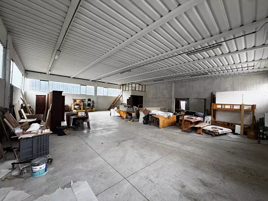 capannone in vendita a Ponsacco