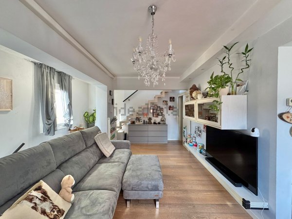 casa indipendente in vendita a Ponsacco