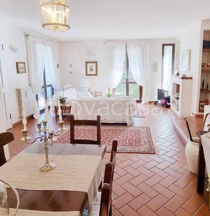 casa indipendente in vendita a Ponsacco