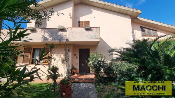 casa indipendente in vendita a Ponsacco
