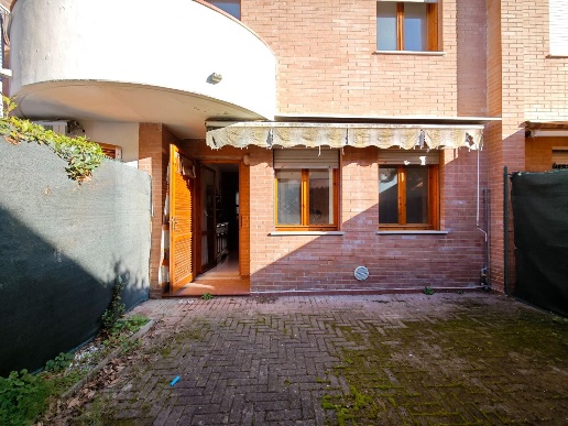 casa indipendente in vendita a Ponsacco