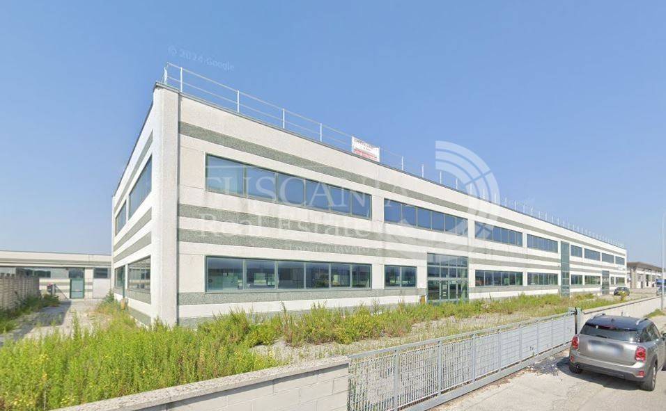 capannone in vendita a Ponsacco