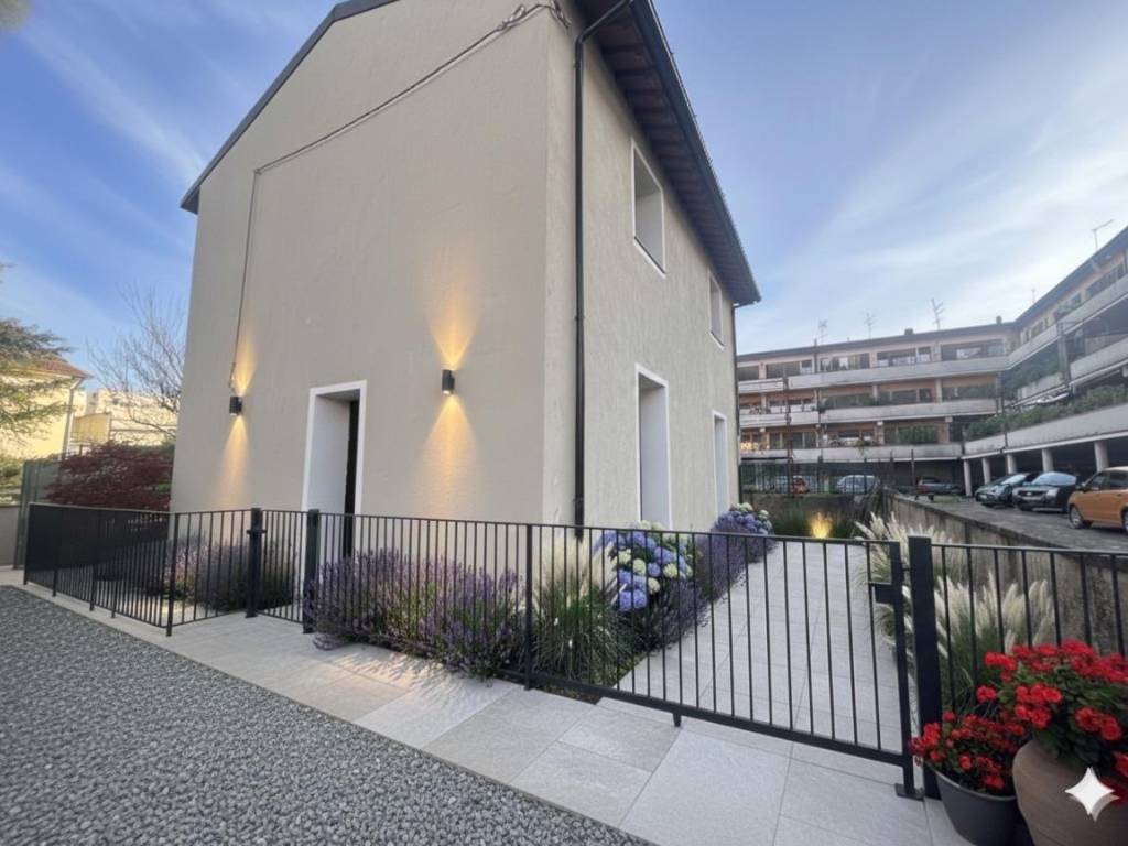 casa indipendente in vendita a Ponsacco